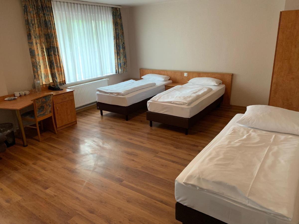 Hotel Am Kurfuerstenplatz - Messe Франкфурт-на-Майні Екстер'єр фото
