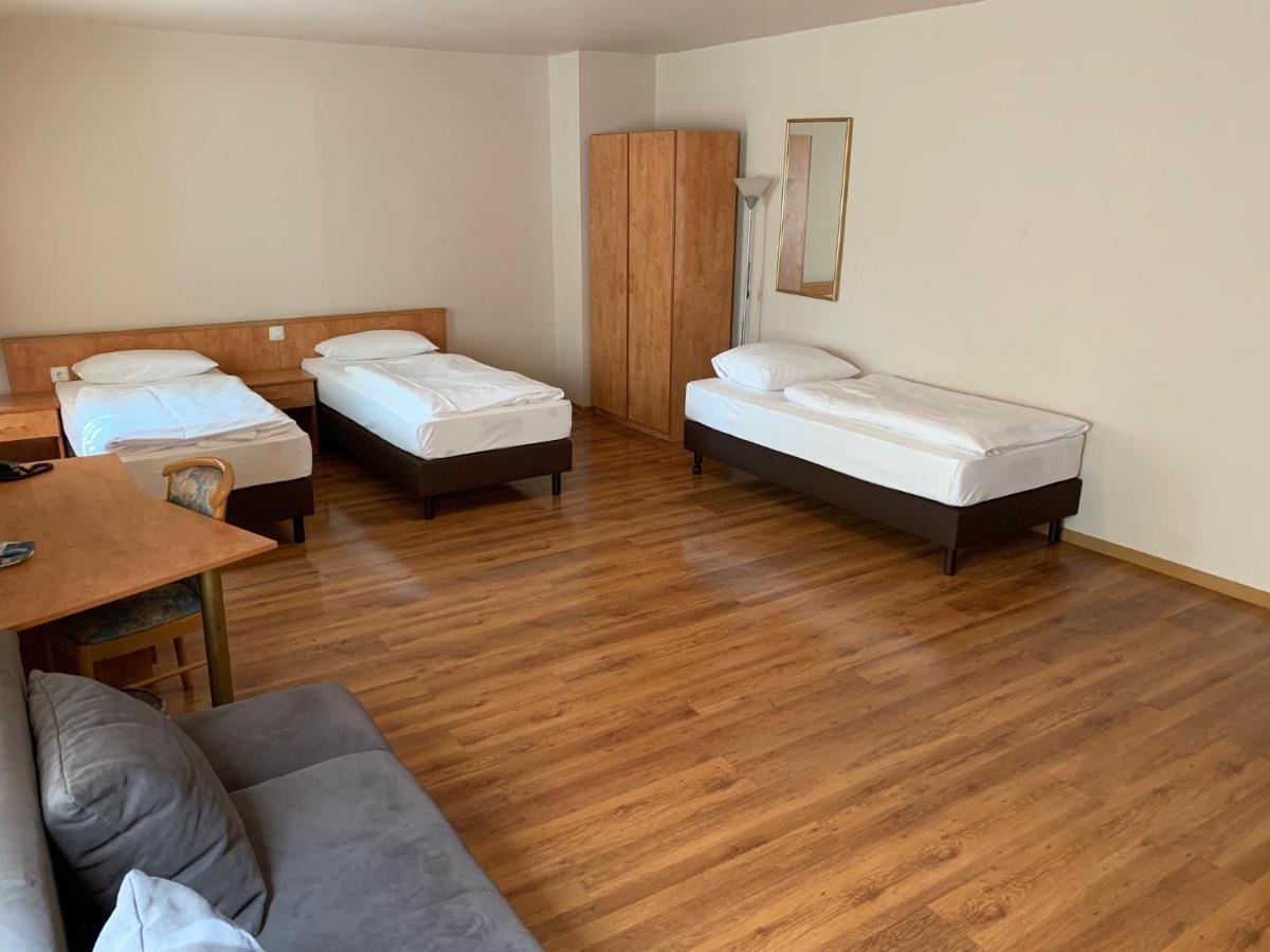Hotel Am Kurfuerstenplatz - Messe Франкфурт-на-Майні Екстер'єр фото