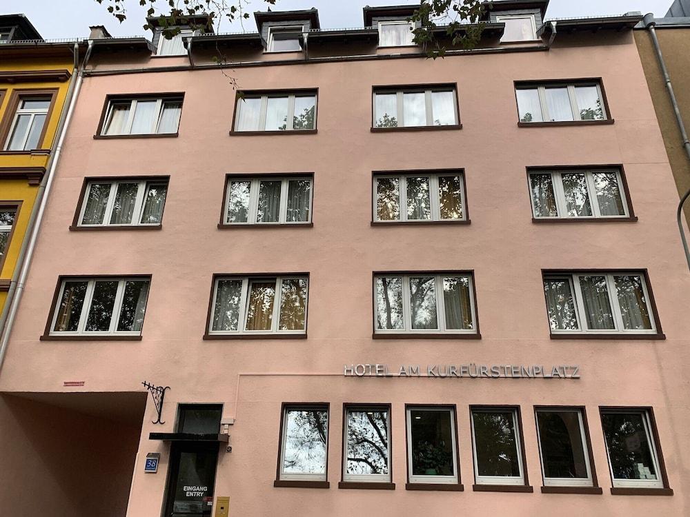Hotel Am Kurfuerstenplatz - Messe Франкфурт-на-Майні Екстер'єр фото