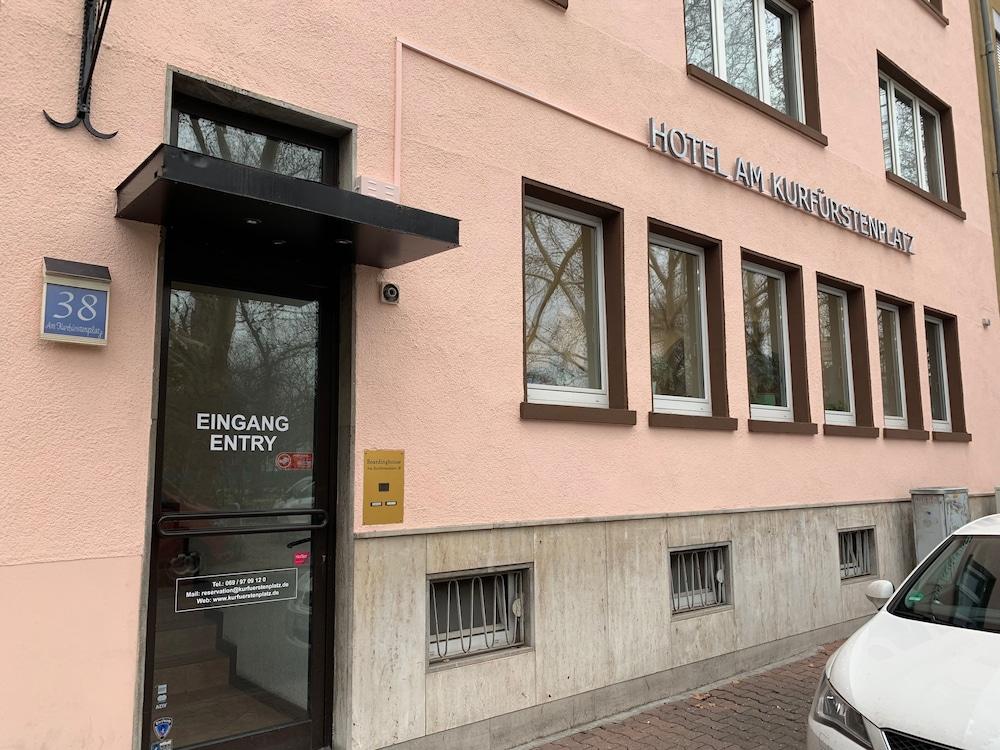 Hotel Am Kurfuerstenplatz - Messe Франкфурт-на-Майні Екстер'єр фото